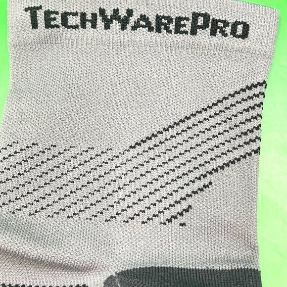 TechWare Pro Compression Socks 2 Pairs Black Gray Size L/XL Foot Support NWOT - Picture 3 of 6